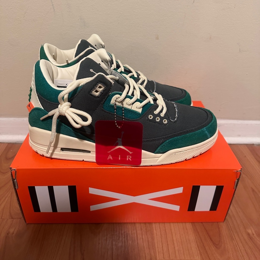 Jordan 3 Nina Chanel never worn
